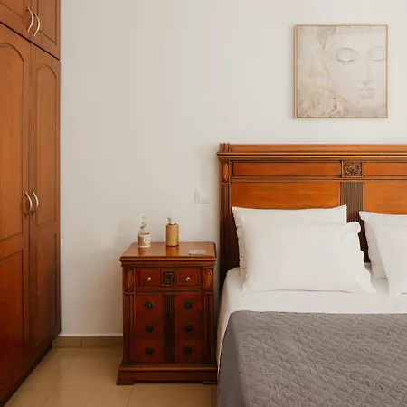 Eros Villa